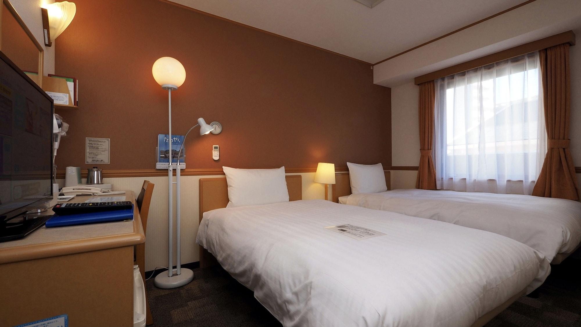 Toyoko Inn Matsuyama Ichibancho Exterior photo
