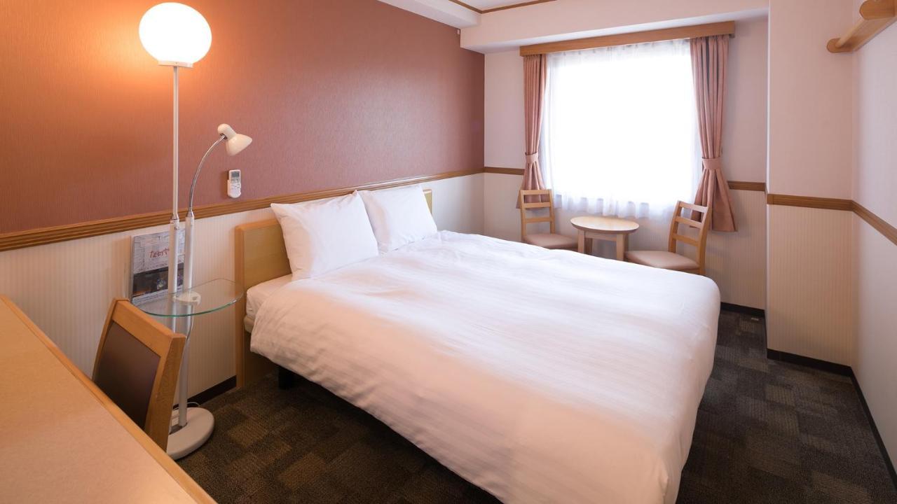 Toyoko Inn Matsuyama Ichibancho Exterior photo