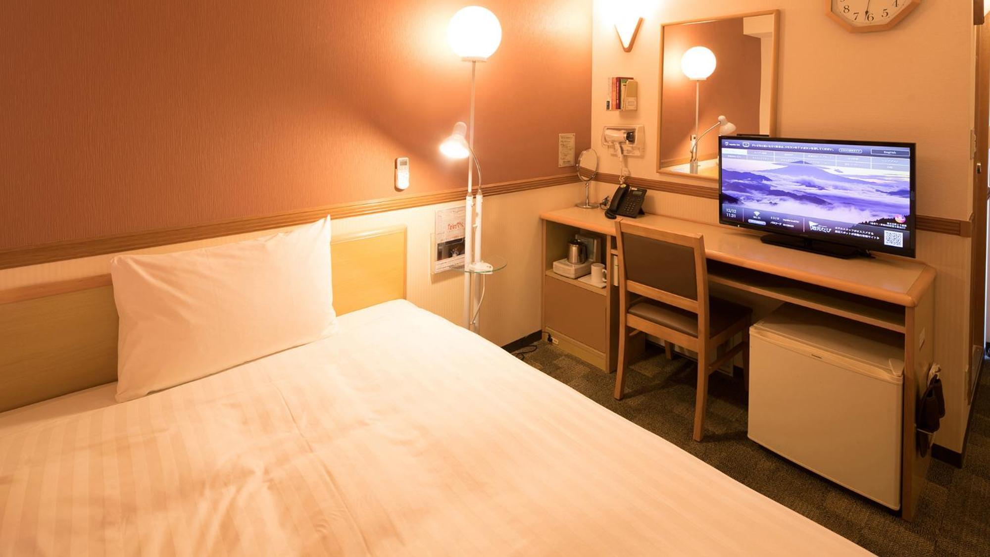 Toyoko Inn Matsuyama Ichibancho Room photo