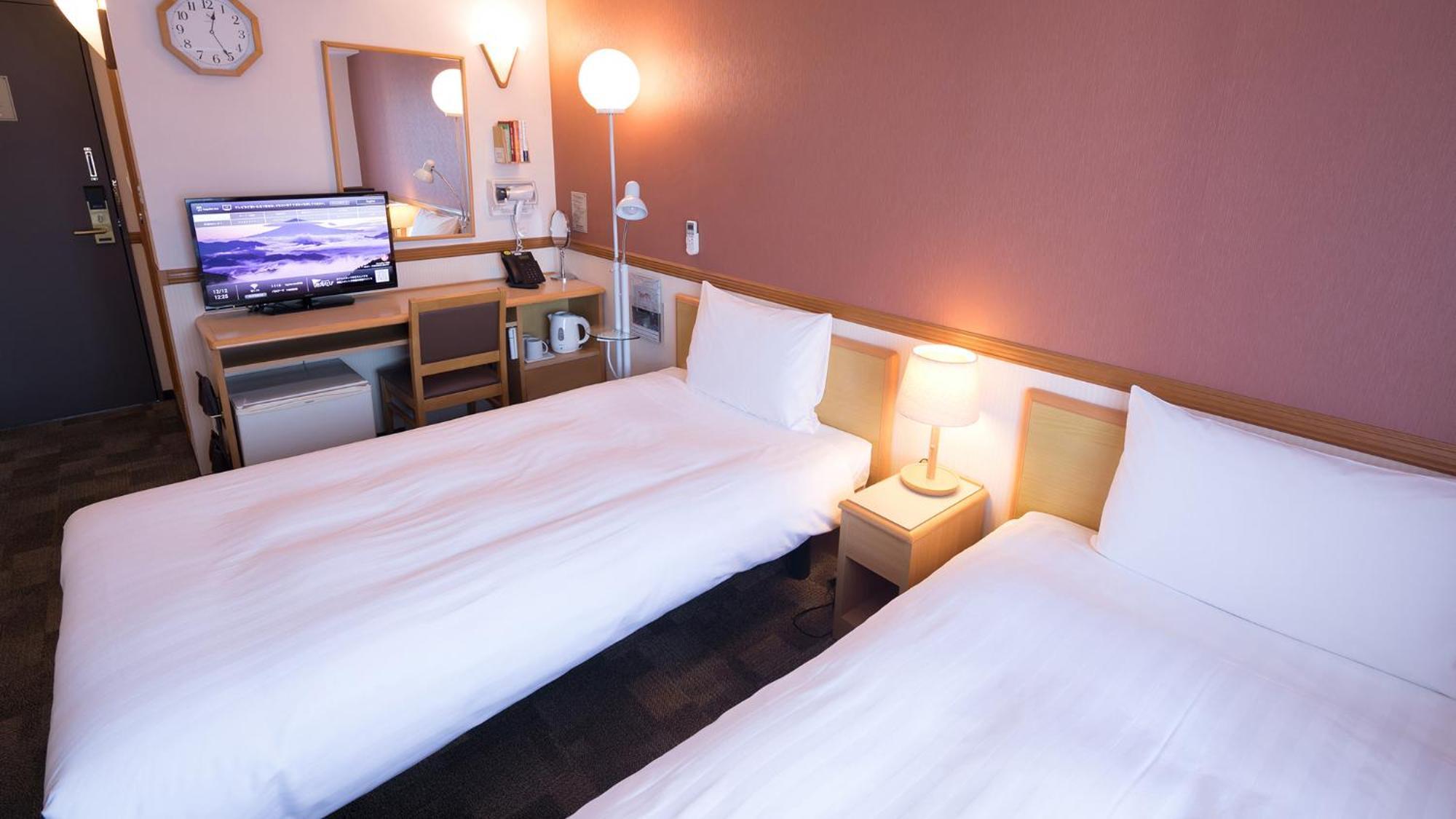 Toyoko Inn Matsuyama Ichibancho Room photo